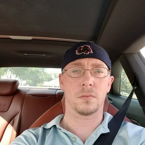 Meet your Posher, Thomas